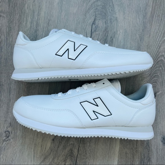 NWT New Balance 720 - Picture 4 of 8